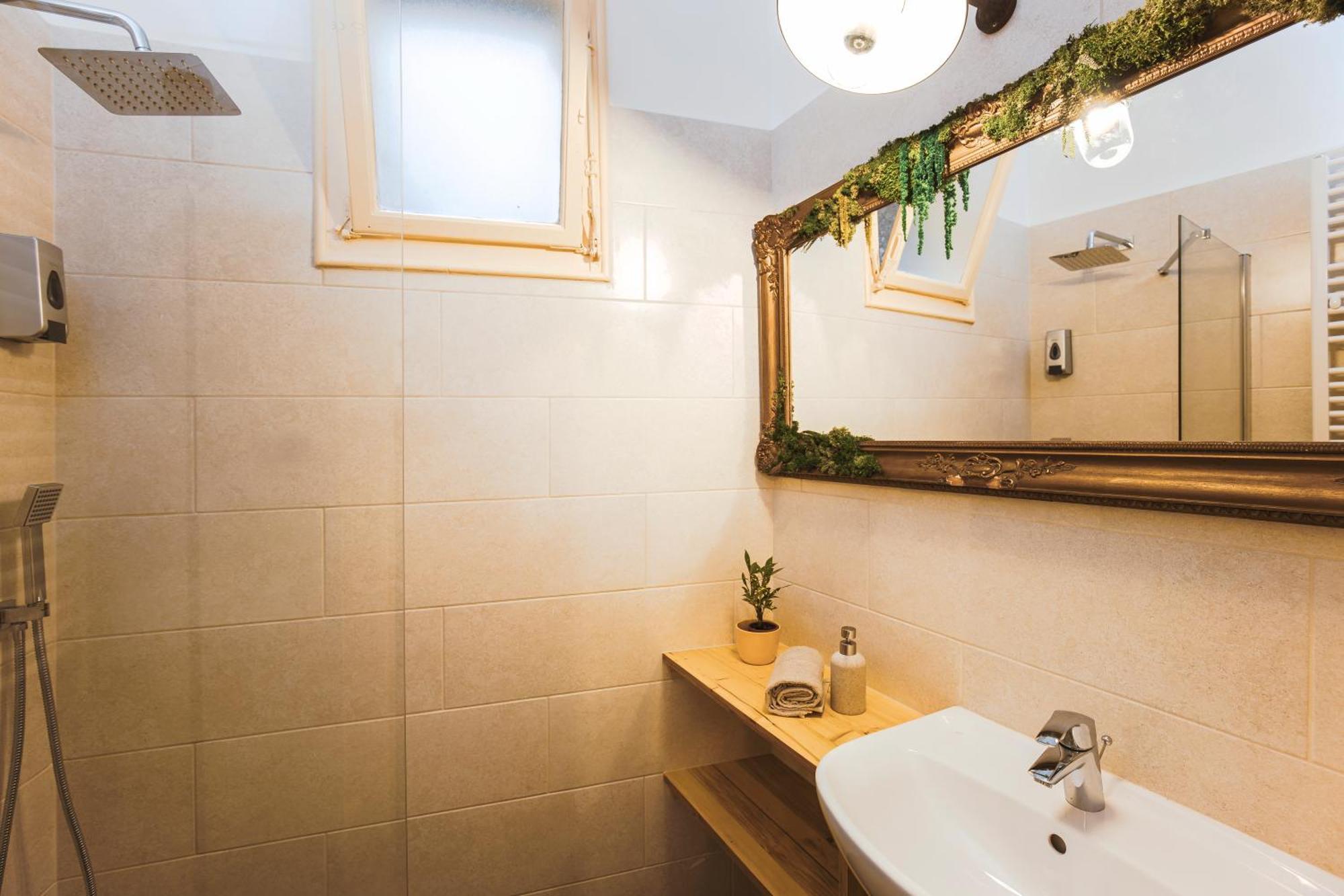 Budapestayz - Lonyay Studios Ngoại thất bức ảnh