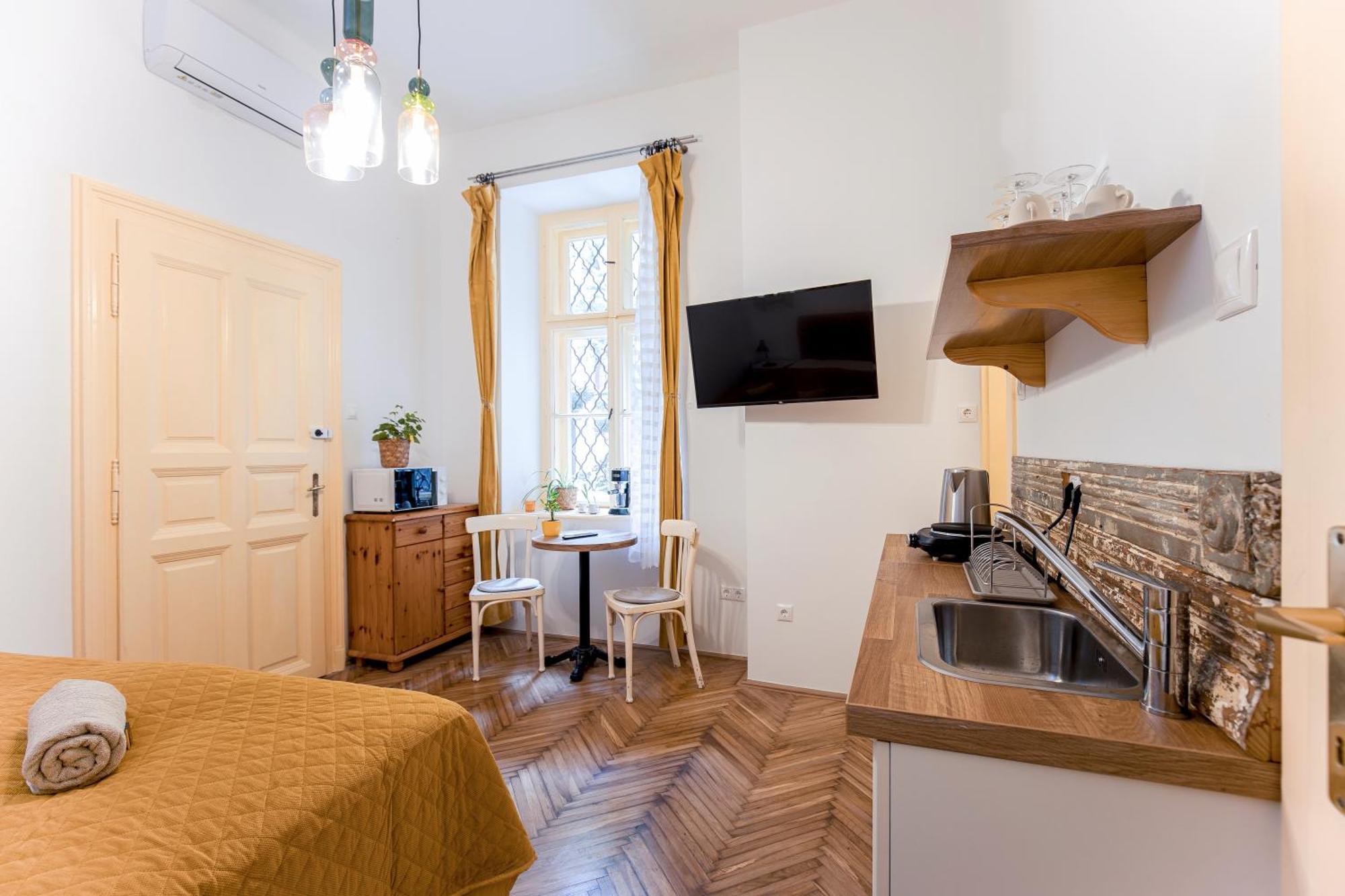 Budapestayz - Lonyay Studios Ngoại thất bức ảnh